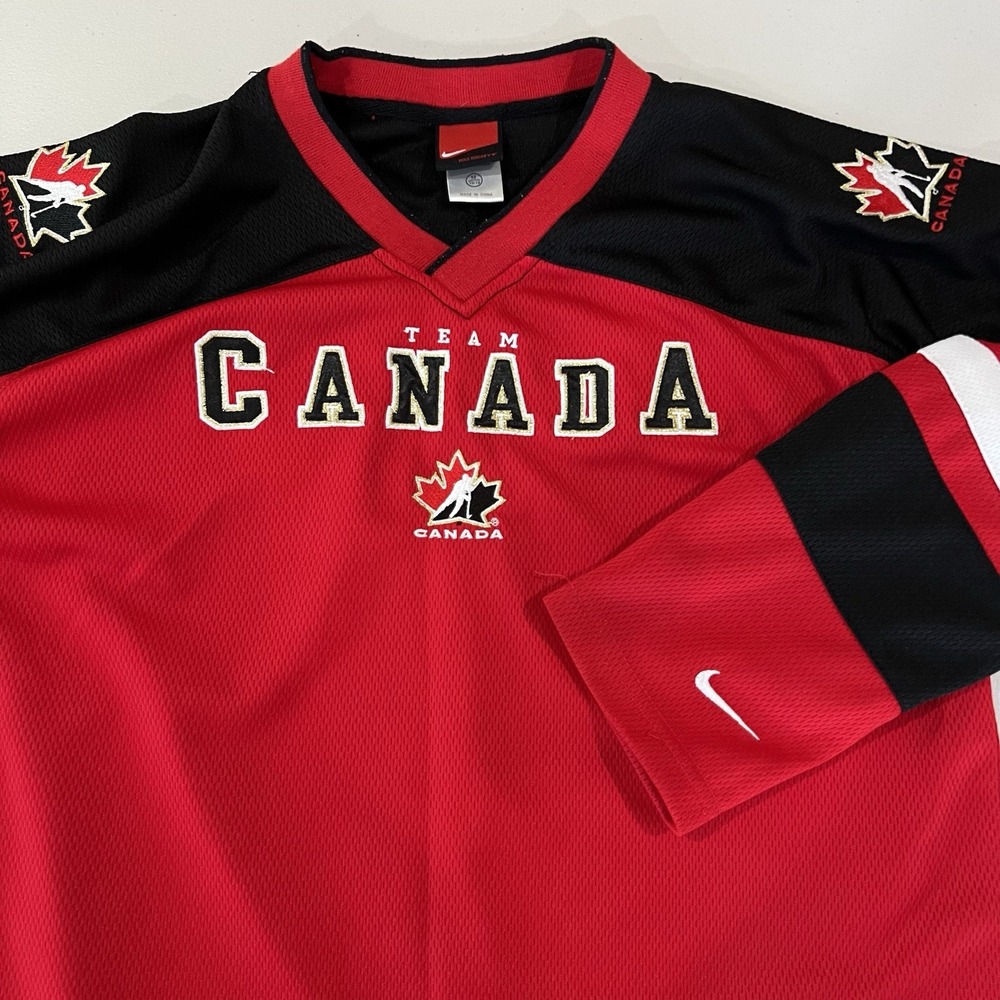 Vintage CANADA NATIONAL TEAM ICE HOCKEY SHIRT JERSEY NIKE SIZE M(10-12) YOUTH